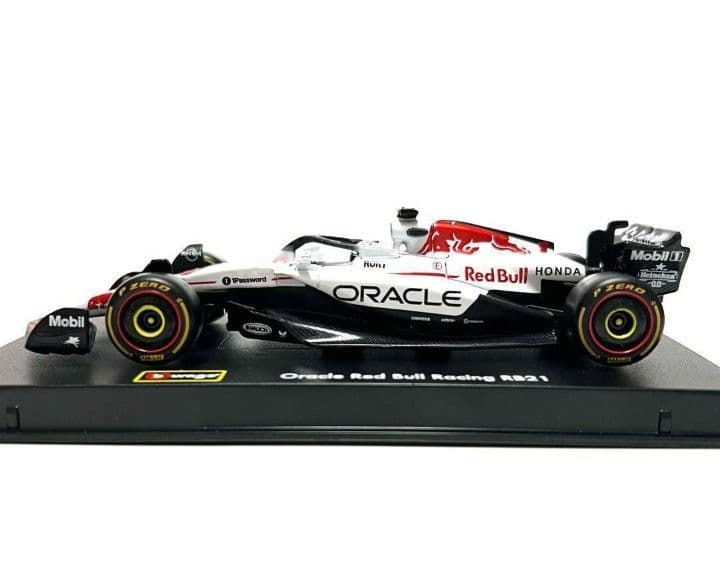 新品buragoクリアケース#22角田1/43RedBull RB212台セット