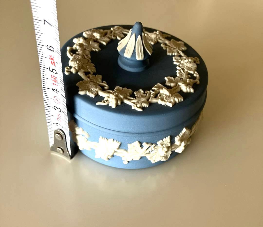 ウェッジウッド ジャスパーウェア 蓋付き小物入れ　ペールブルー