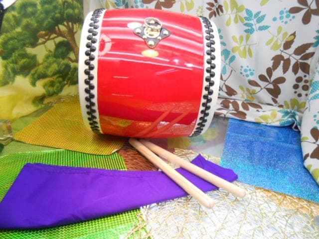 R(送料無料)33.980円　エイサー大太鼓36cm撥二本付きとサージ/モス布