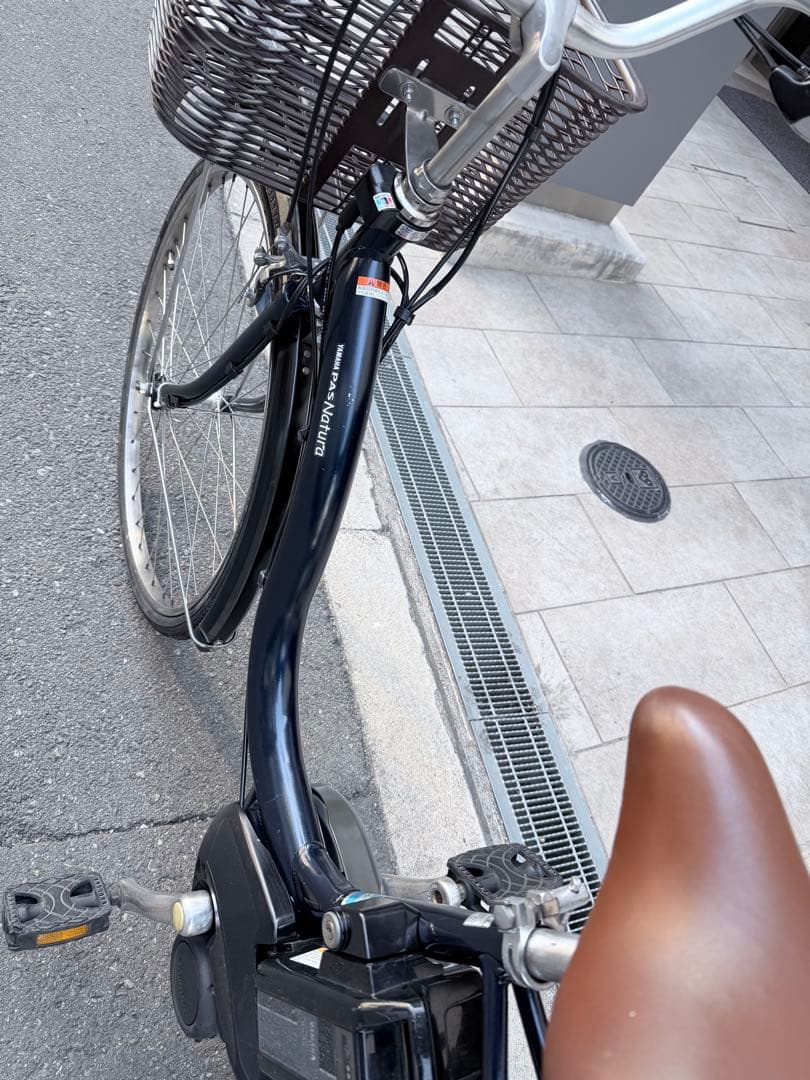 大阪府　ヤマハ　電動アシスト自転車 黒 バスケット付き