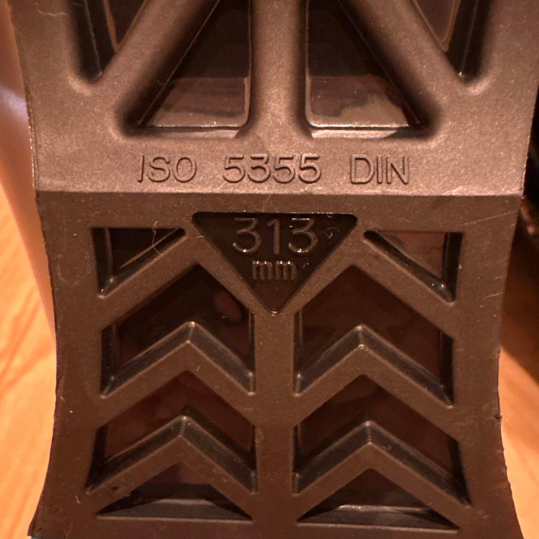 スキーブーツ　Rexxam RT-100 27cm