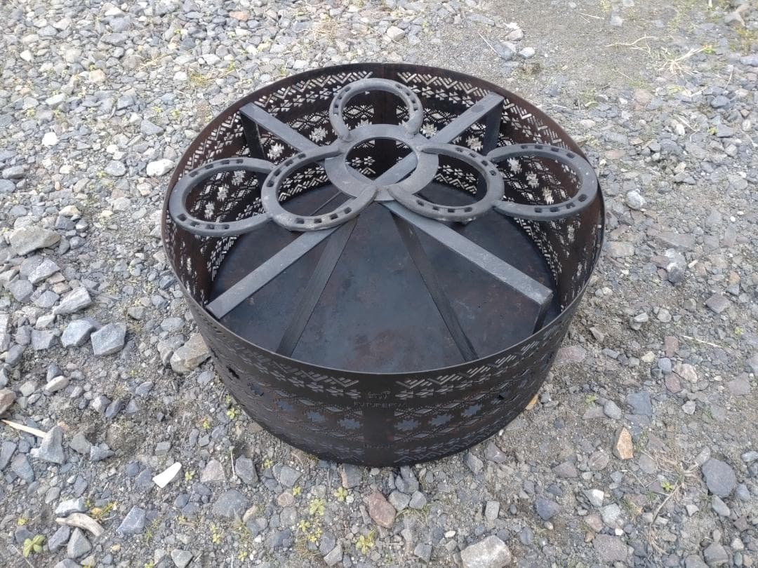 FUTURE FOX ナバホ柄 焚き火台 3回使用 五徳・収納袋付 元箱で発送