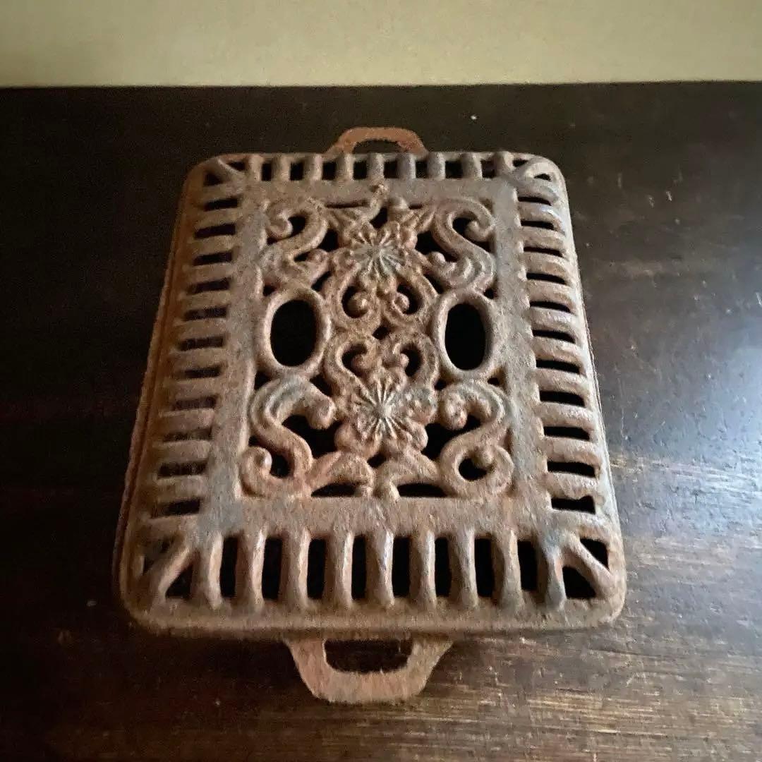 行火　豆炭あんか　鋳物　鉄　古道具　当時物　ガーデンオブジェにも