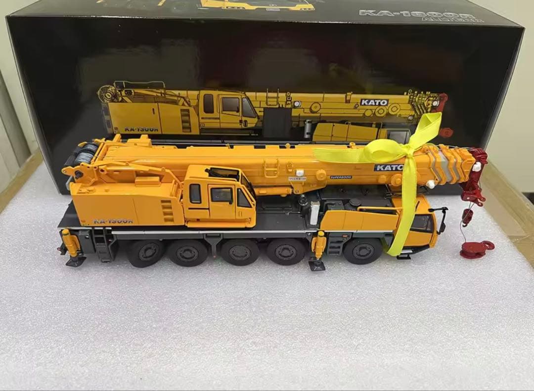 1:50 スケール日本 KATO KA1300 トラッククレーン モデル
