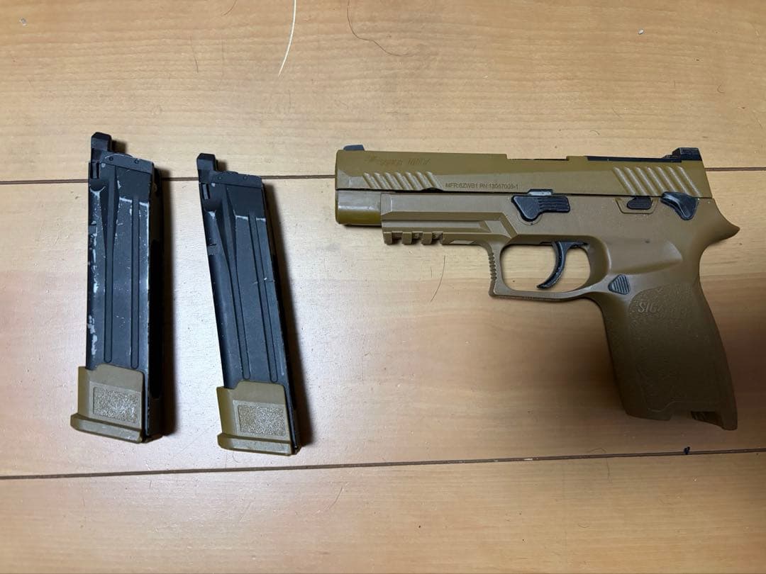 SIG PROFORCE M17 CO2ブローバックピストル