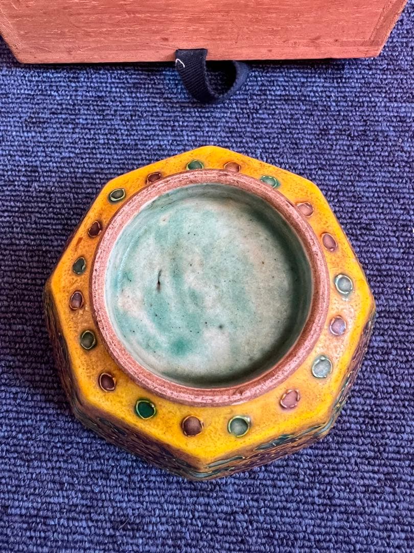 927 中国　骨董　粉彩花唐草文八方鉢　時代物