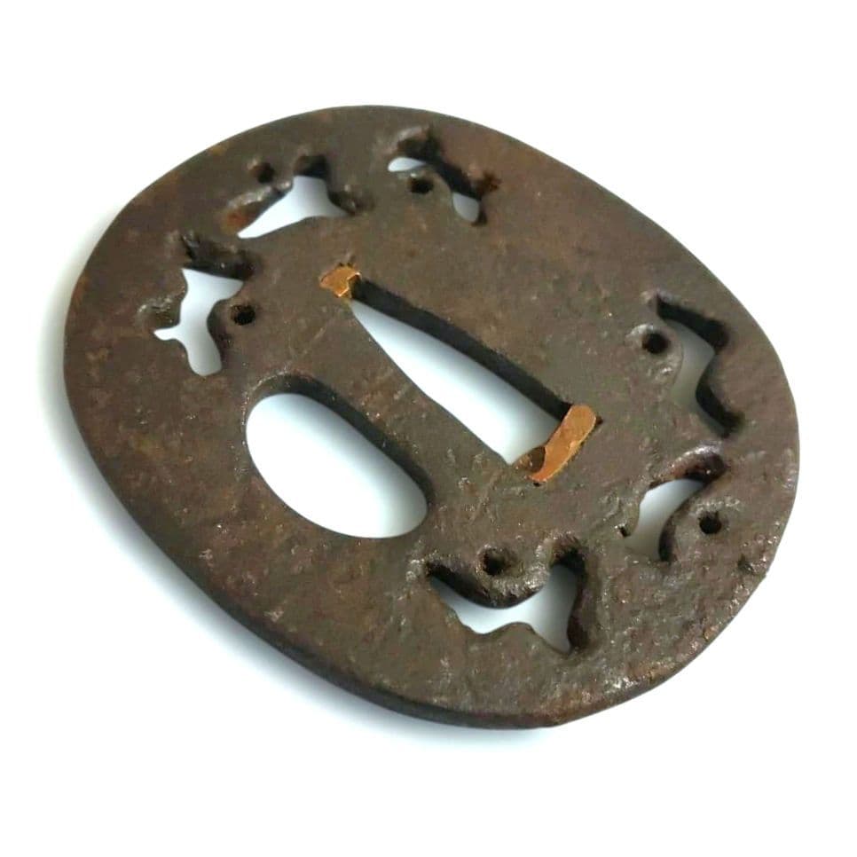 b10. 山吉兵　在銘　鉄地　鍛え鐔　尾張