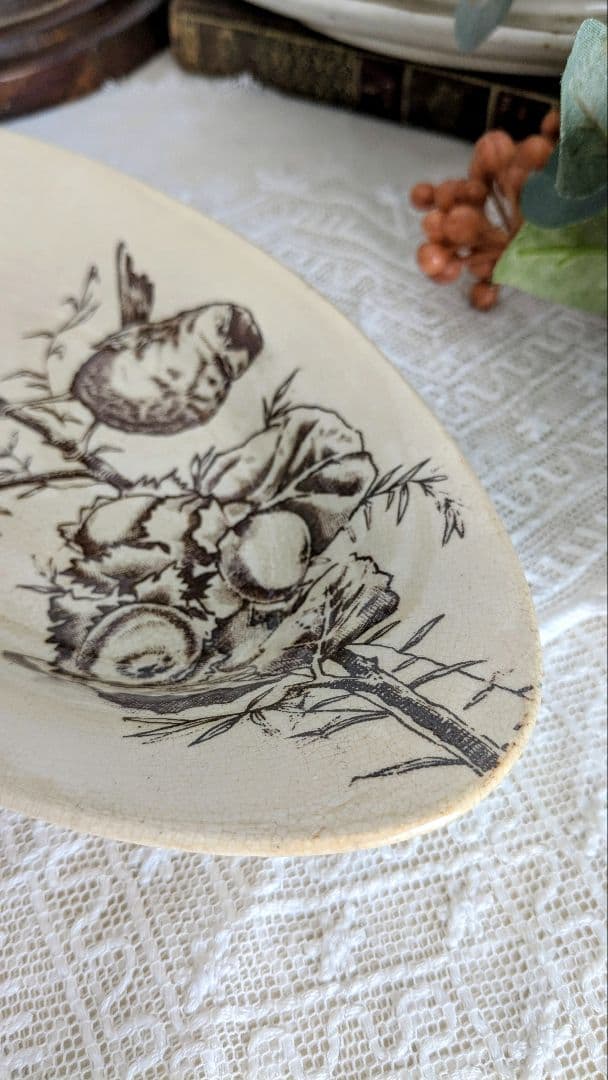 ショワジールロワ 鳥と木の実のラヴィエ フランス アンティーク