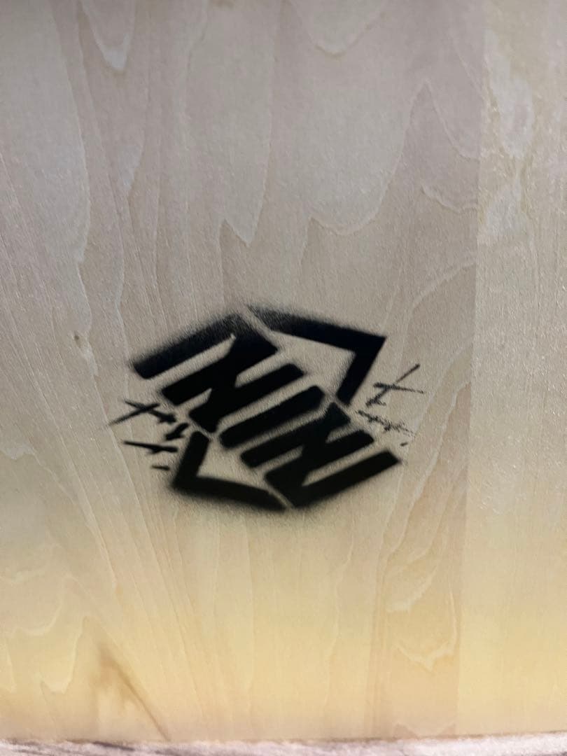 現代アート　HYKRX ヒャクラク　ステンシルアート