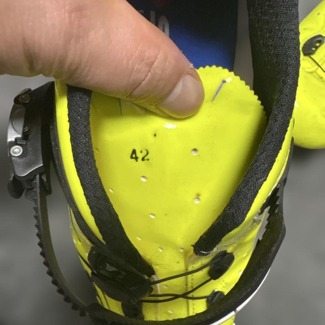 ロードバイク用ピン、ディングシューズ