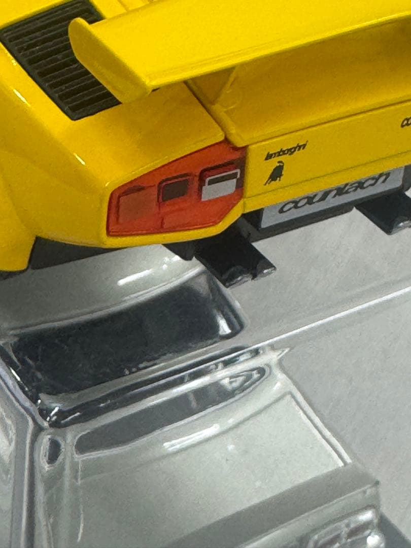 ランボルギーニ イエロー 1/24