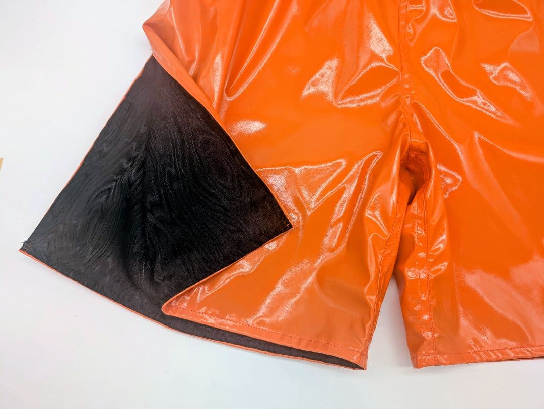 試合用に！SSサイズ（ジュニア又はレディース）エナメル生地のボクシングトランクス