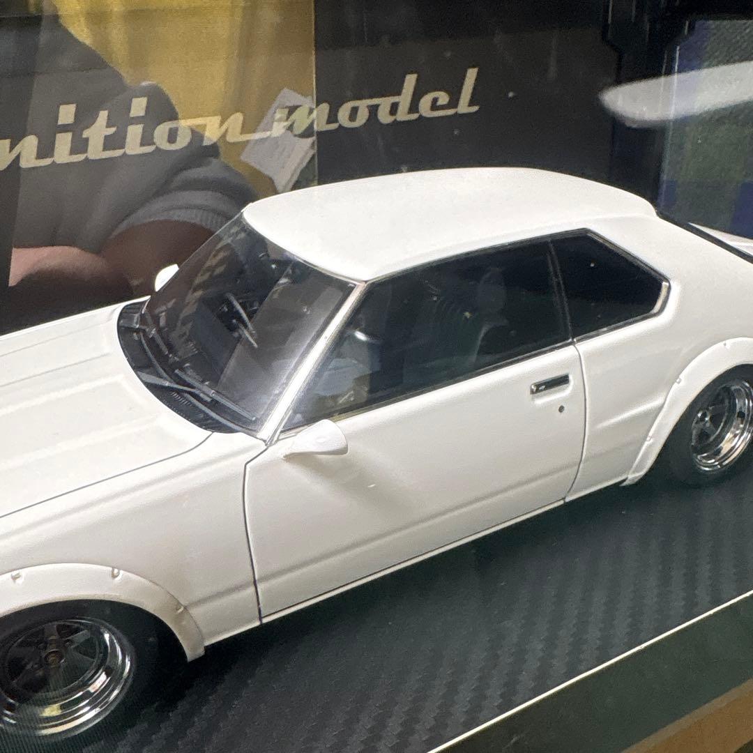 1/18 Nissan Skyline 2000 RSターボエンジン付き