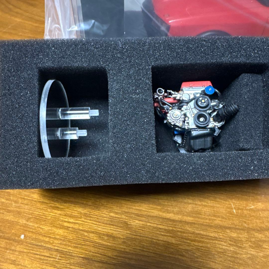 1/18 Nissan Skyline 2000 RSターボエンジン付き