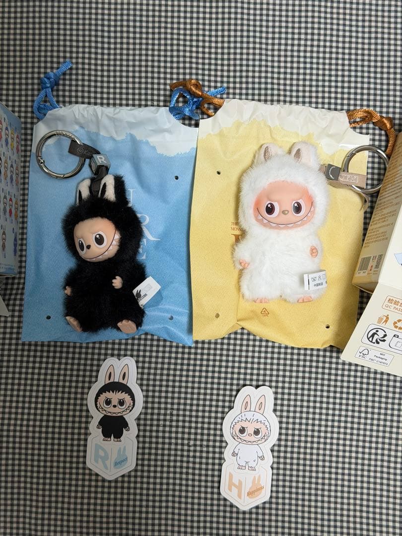 LABUBU PIN FOR LOVE シリーズぬいぐるみ RとH 2点セット