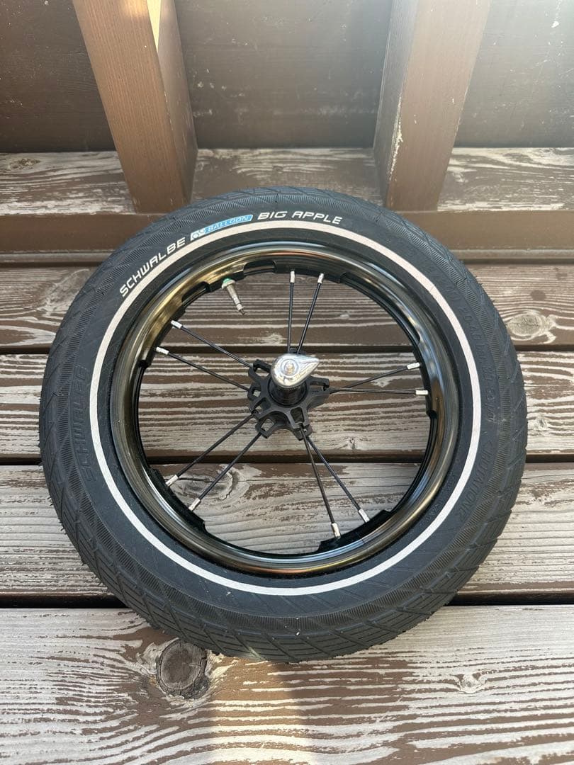 ストライダー　ホイールタイヤセット