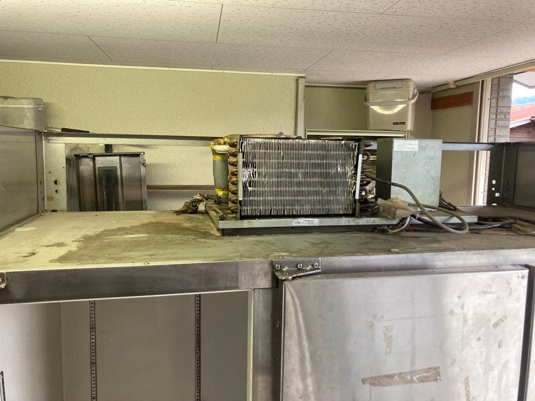 業務用6枚扉冷蔵庫　サンヨー　 6ドア　6扉