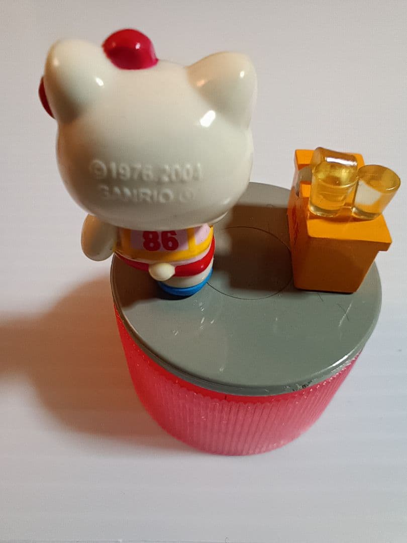 平成レトロ★ハローキティ★ ★ペットボトルキャップ 4個セット