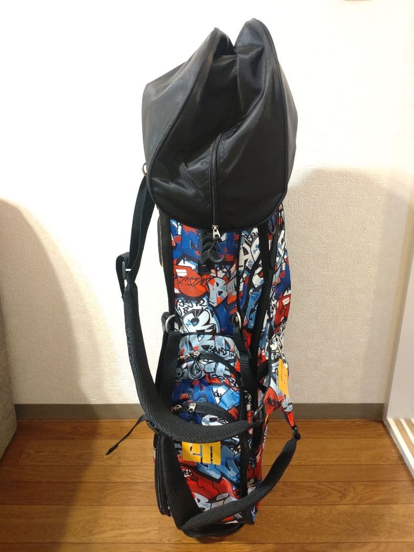 ラウドマウスゴルフ　グラフィックキャディバッグ