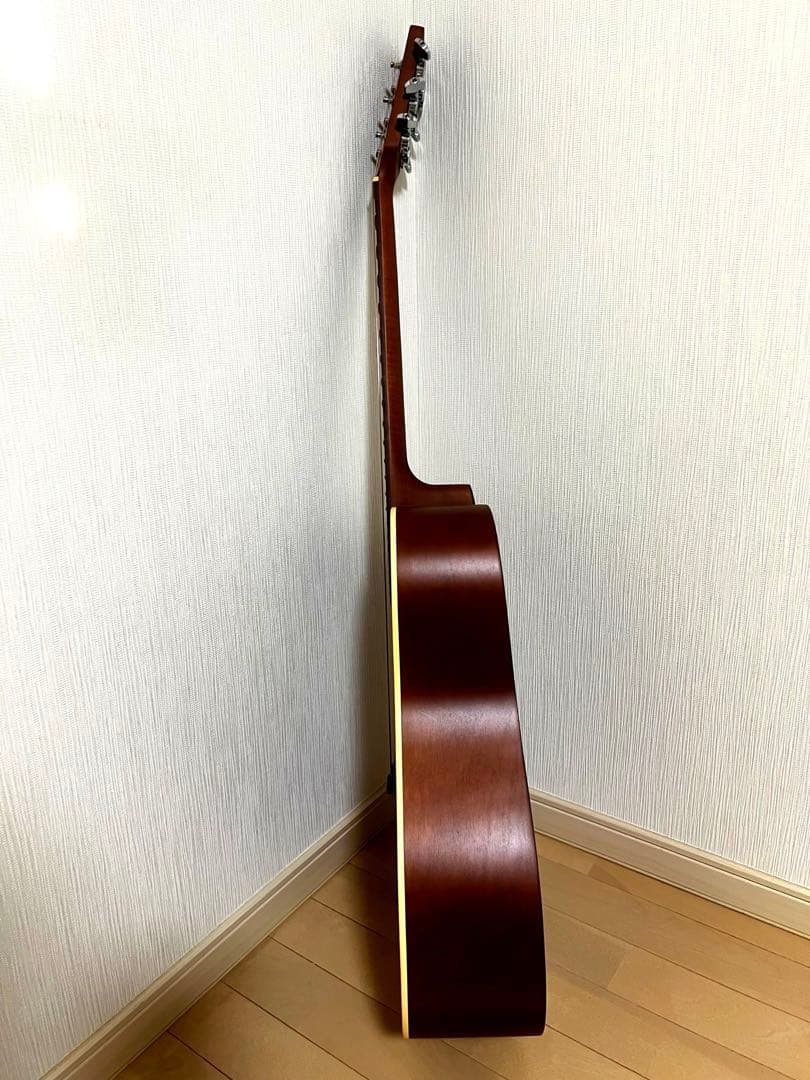 Art&Lutherie アートアンドルシアー初期モデル アコースティックギター