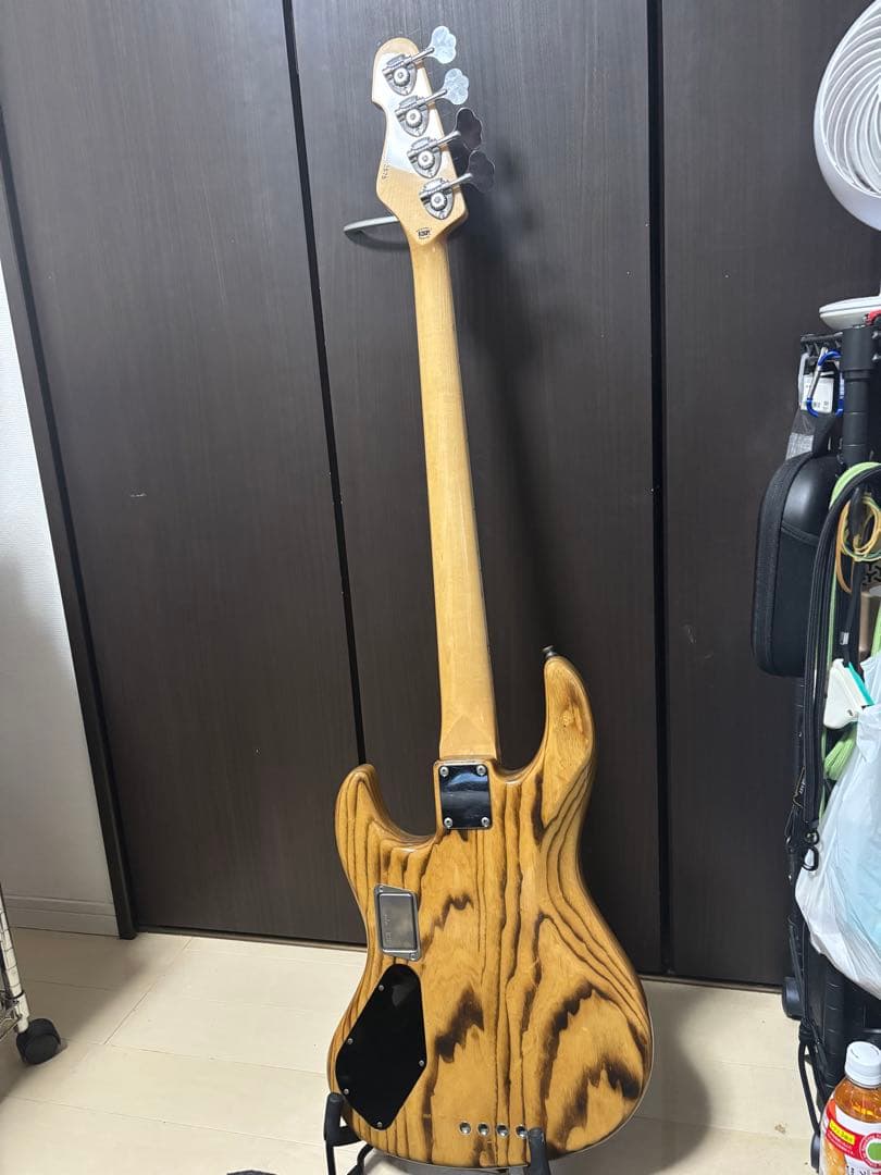 Edwards E-AMAZE アクティブベース 音出しジャンク