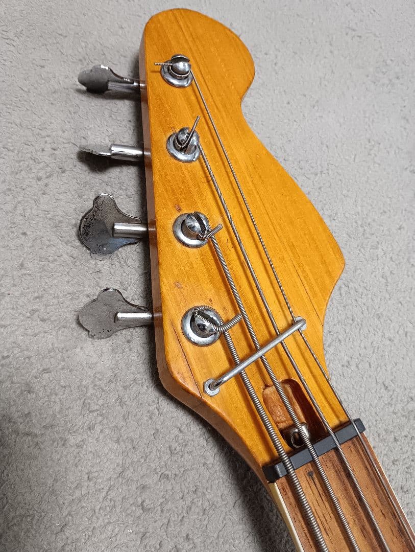 【メンテナンス済み 交換部品多数】Kawai カワイ エレキベース ケース付き