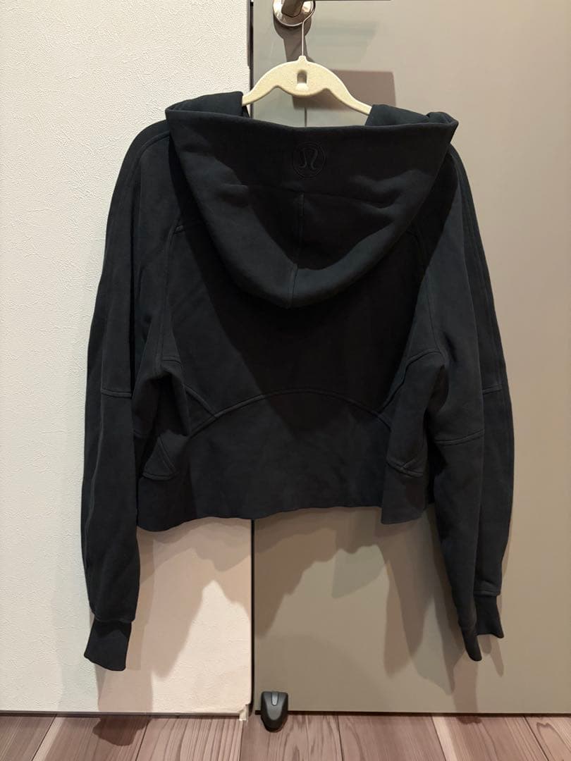 【超人気】ルルレモン　scubaオーバーサイズフーディ　サイズM