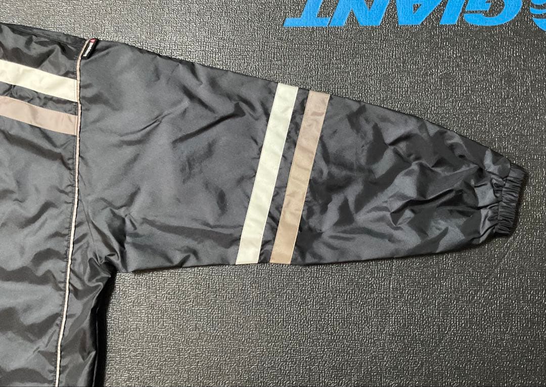 le coq sportif ピステ・ウィンドブレーカー　黒　XL　未使用新品