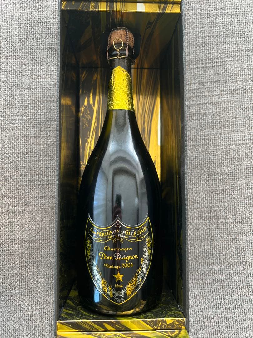ドンペリニヨン 限定版　ヴィンテージ ジェフ クーン 2004