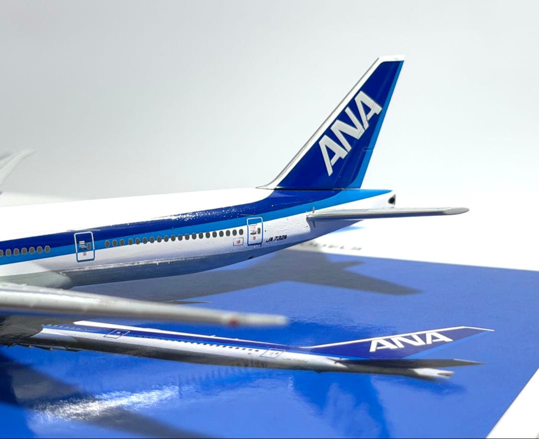 全日空商事 1/200 B777-300ER ANA NH40013