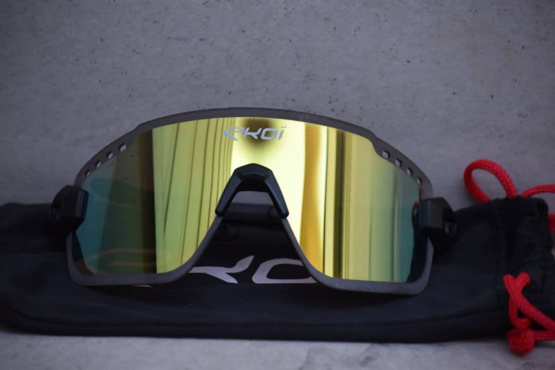 【美品】　EKOI PREMIUM 80 LTD レーザーゴールド　サングラス