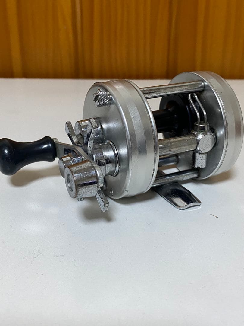 り*う様 ❤️希少❤️ABU Ambassadeur 2500C ベイトリール