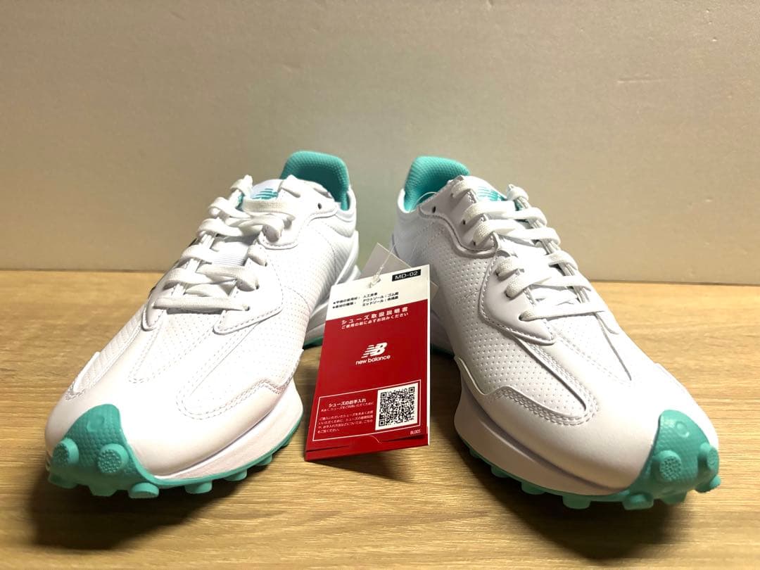 未使用 22.5cm D ニューバランスゴルフシューズ WGS327ACホワイト