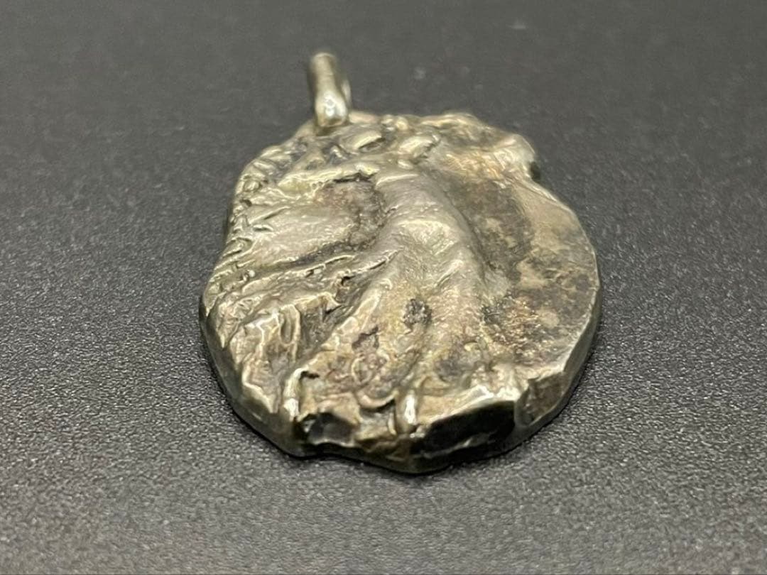 彫刻家 佐藤忠良 「空よ」 ペンダントトップ