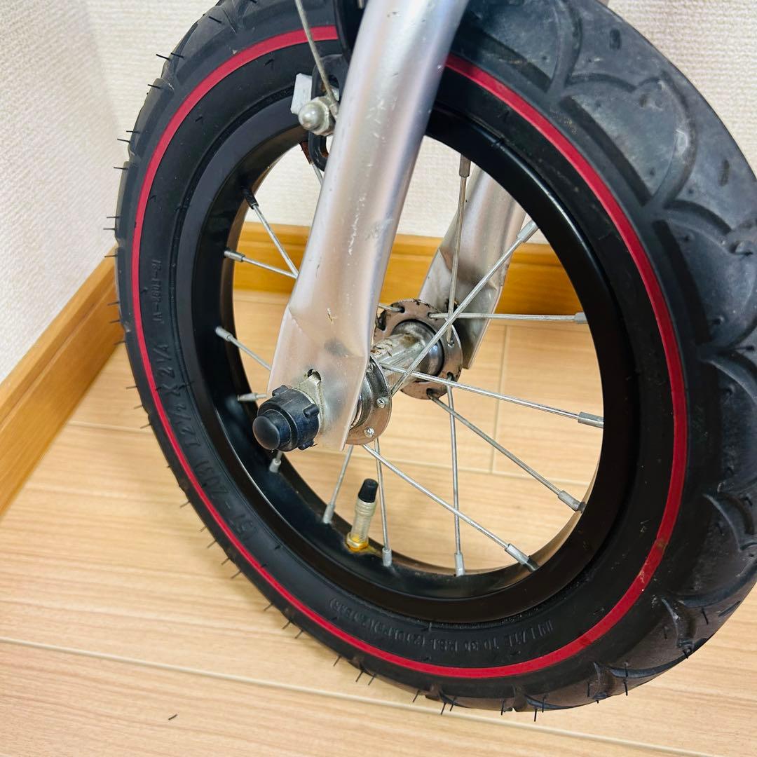 へんしんバイク12インチ レッド　赤 タイヤ溝たっぷり！