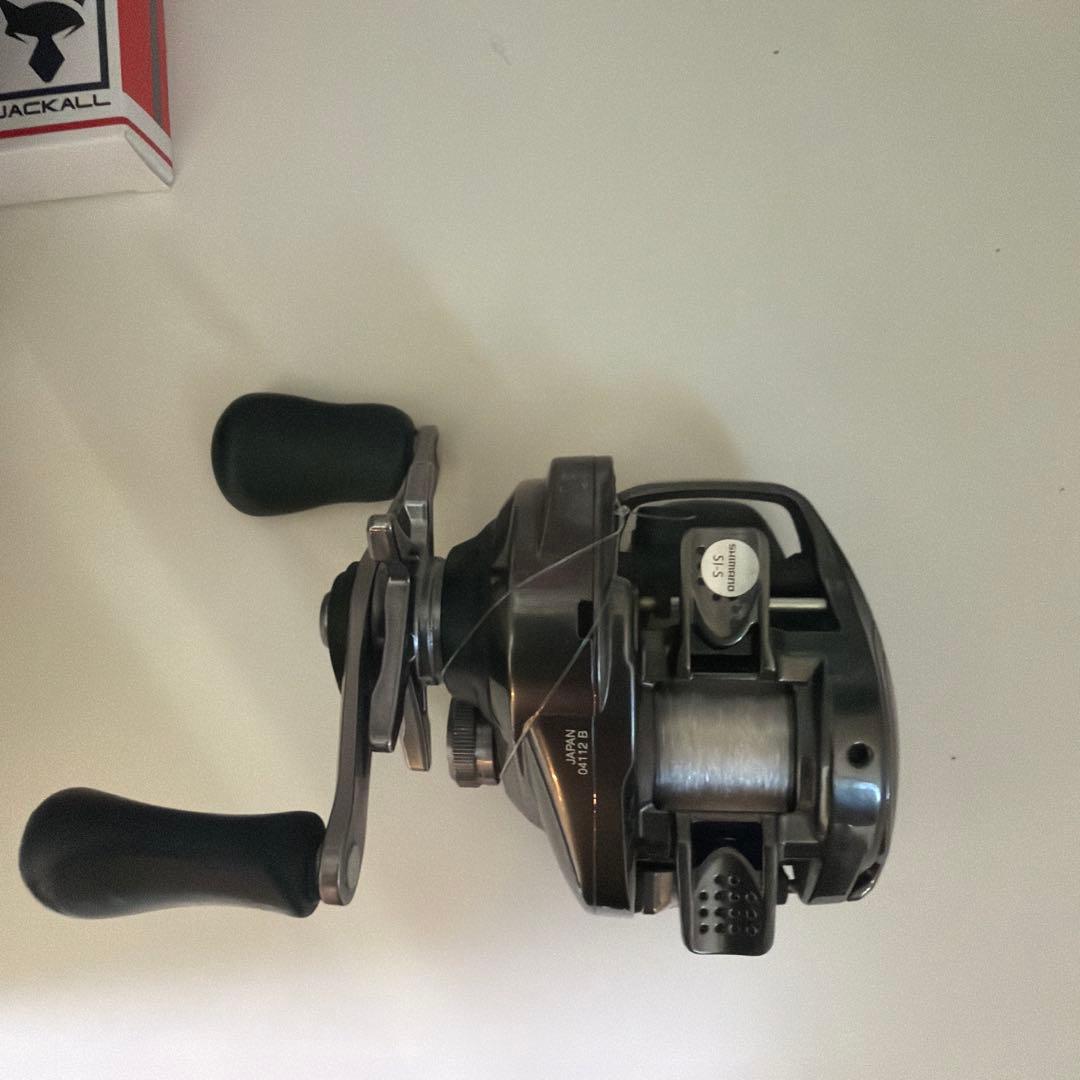 SHIMANO メタニウム　ベイトリール 右ハンドル　その他ルアー多数