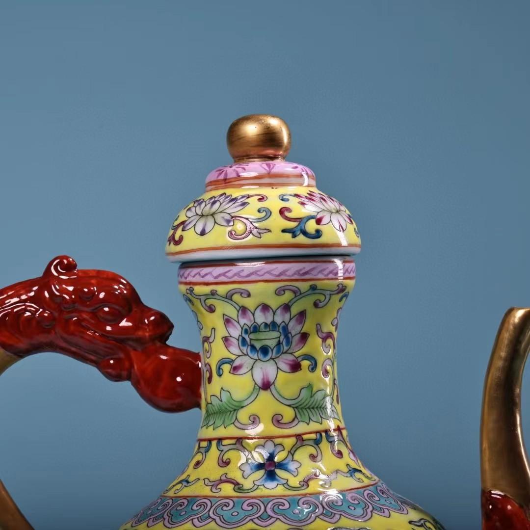 中国古美術・珍蔵珐琅彩と鎏金茶壺・陶磁器・置物・酒道具・純手描き・極細工・箱付