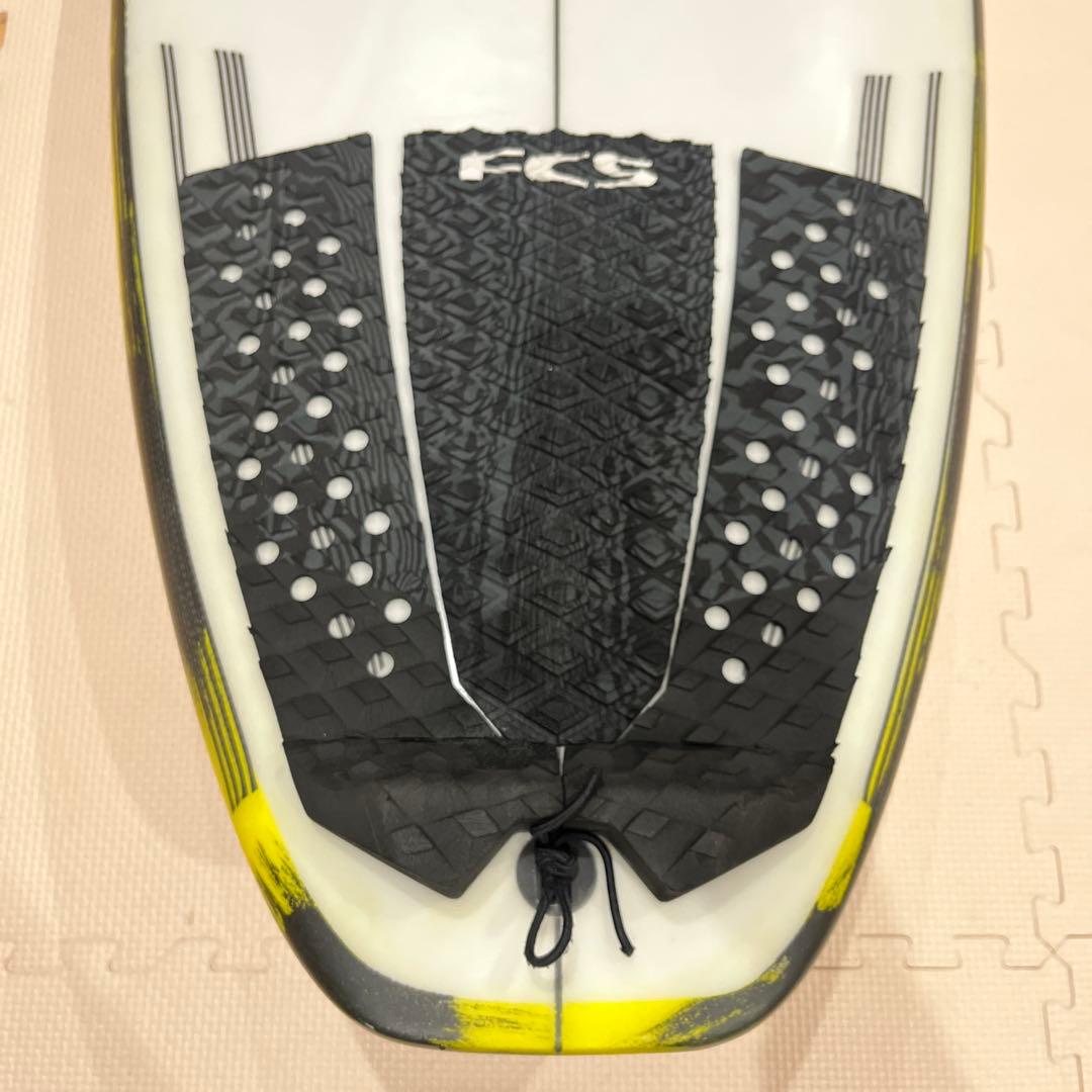 FOCUS サーフボード　5’10 × 18 7/8 × 2 3/8