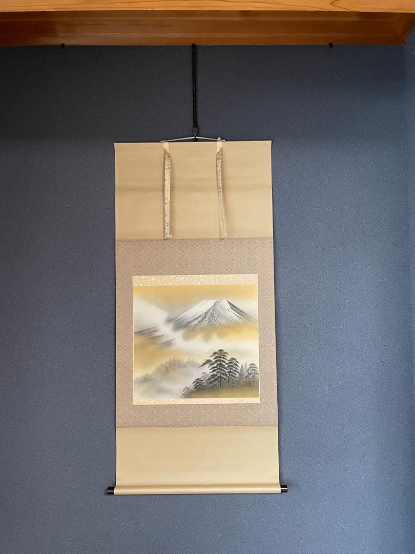 富士　掛軸 新品　桐箱収納
