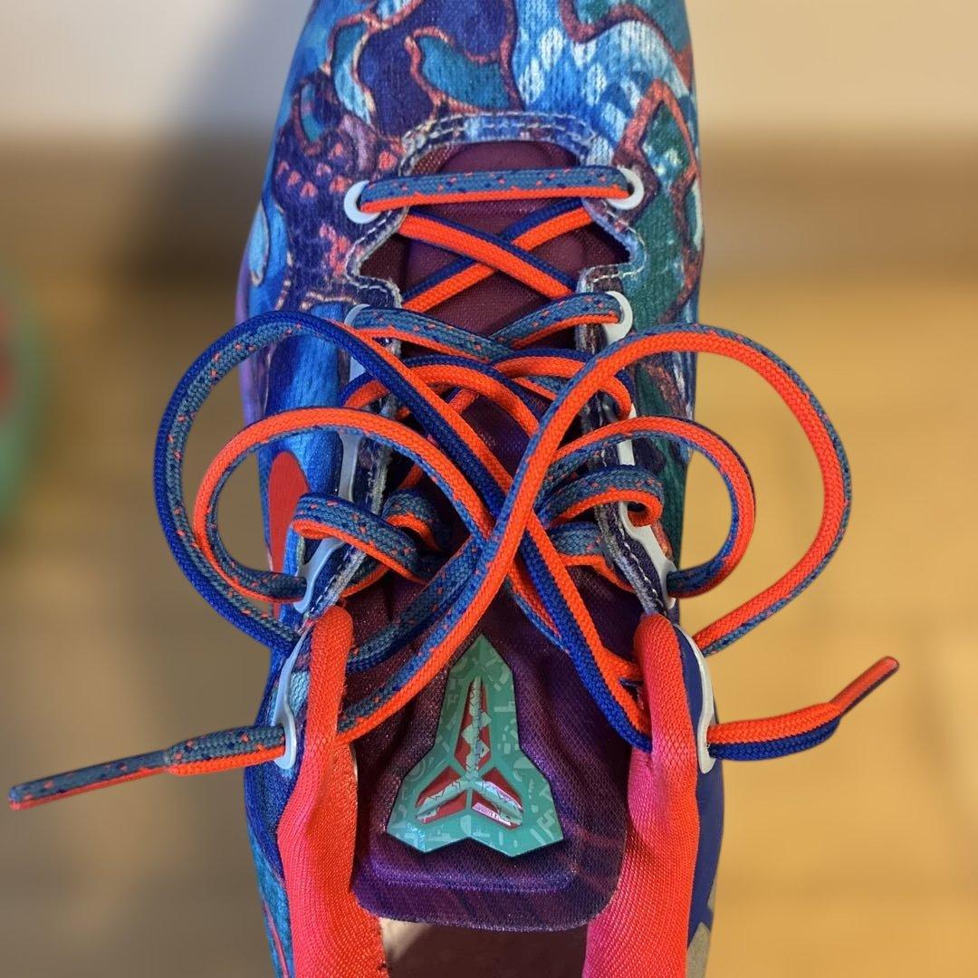 美品！コービー8 バッシュ　25.5センチ