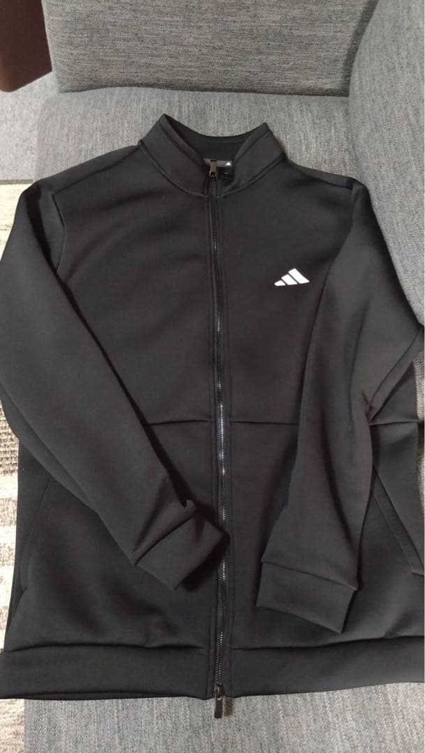 adidas ダンボールニット　セットアップ　メンズ