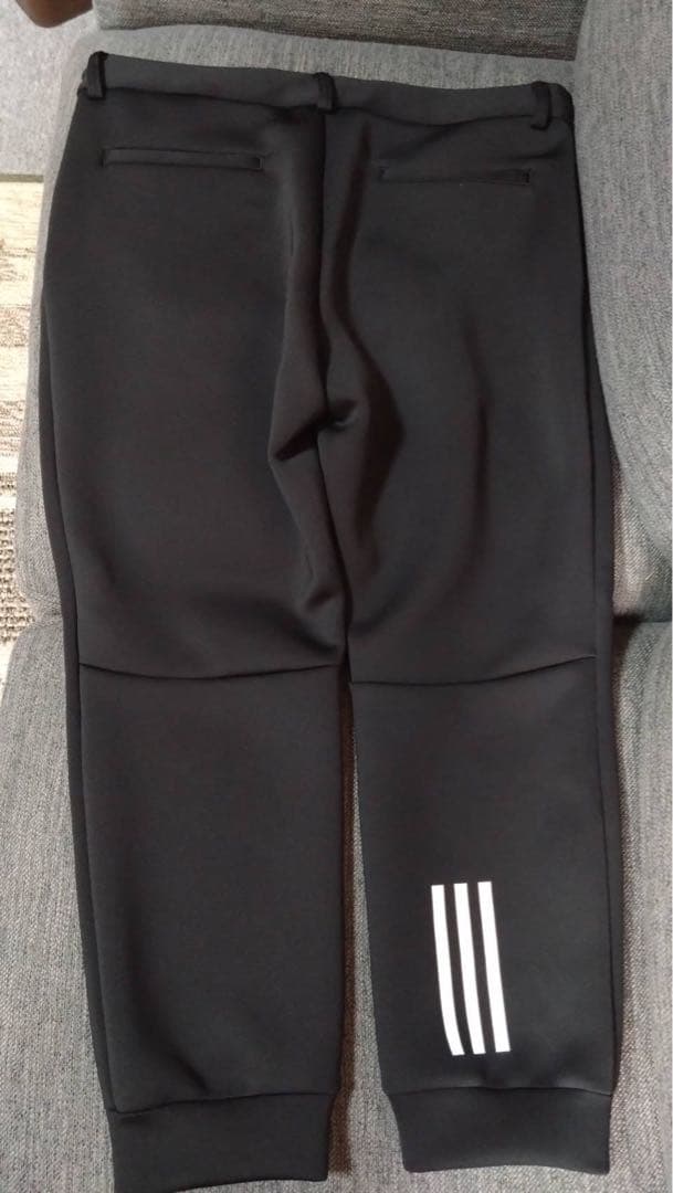 adidas ダンボールニット　セットアップ　メンズ