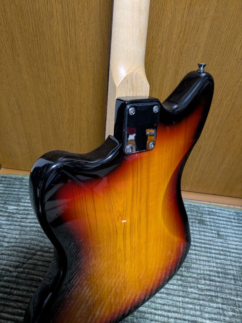 PLAYTECH　ジャズマスタータイプ　エレキギター