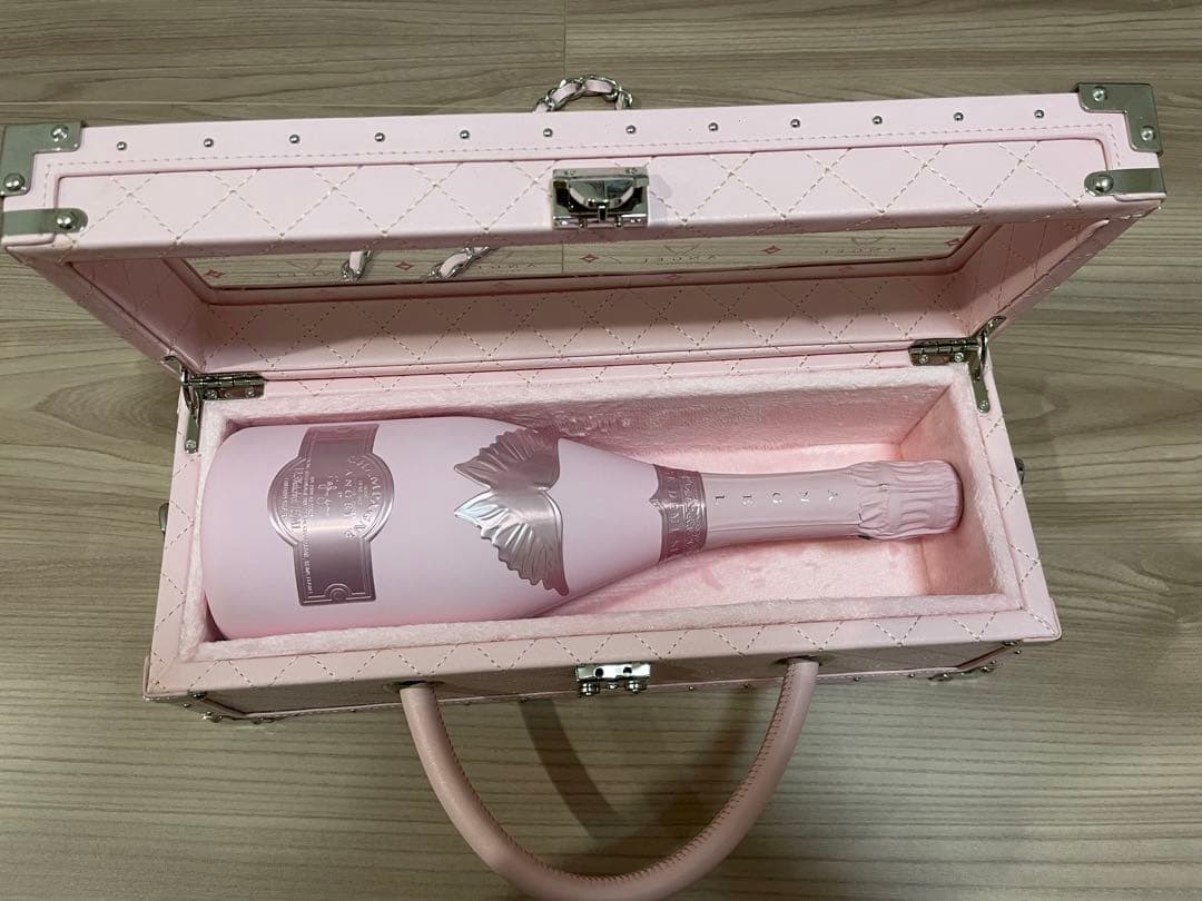 エンジェル シャンパン 未開栓 ピンク レザータイプ