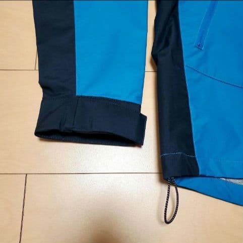 【新品未使用】ルースイソンブラ ピステ パーカー L 青 ジャム ジャケット