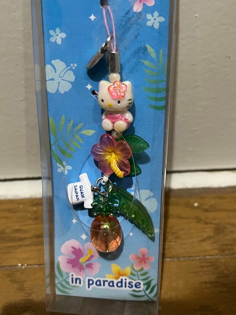 カ*ル様 ハローキティ　グアムABCストア限定ストラップ