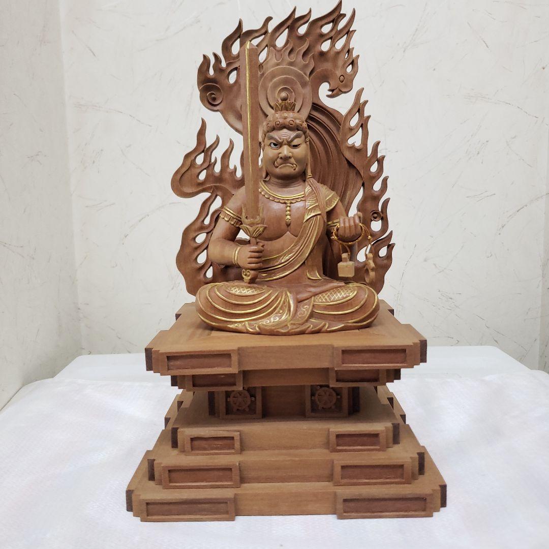 Ｂフライデー　魔除★アフリカ白檀 不動明王座像4寸 眼入・瑟瑟座★