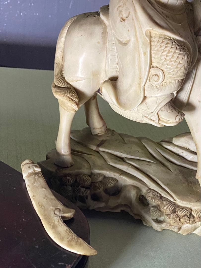 天然素材　騎馬武将像 木製台座付き　骨董