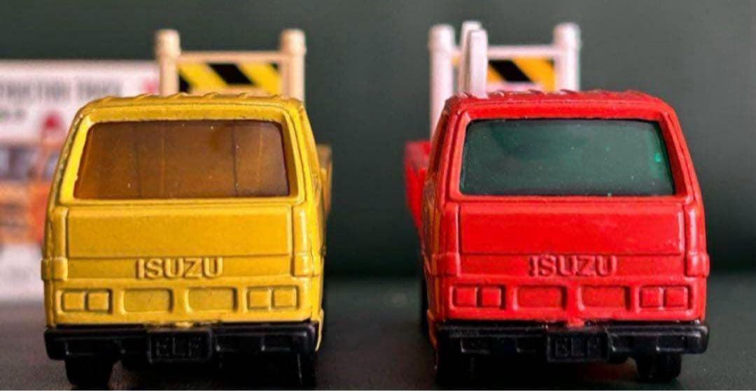 トミカ いすゞ エルフ 道路工事標識車 2台セット