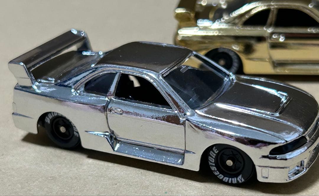トミカ ニッサン スカイライン メッキ仕様 2台セット
